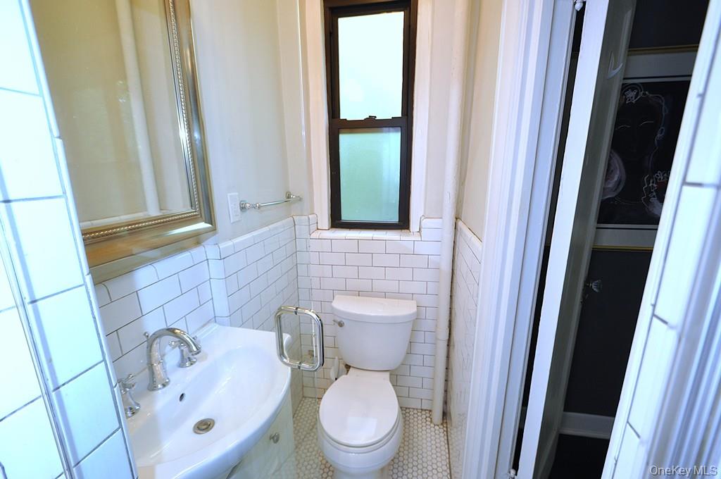 143 Garth Road, Unit 4N Scarsdale, NY 10583 - Photo 20 of 45