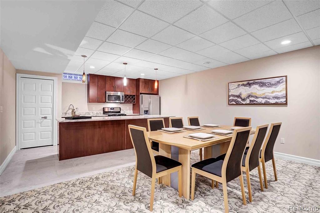 36025 West 14 Mile Road Farmington Hills, MI 48331 - Photo 34 of 38