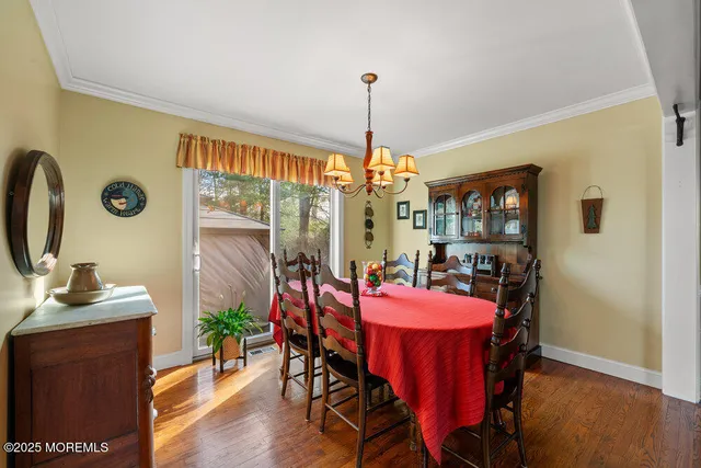 $825,000 | 5 Dorchester Court, Jackson, NJ 08527