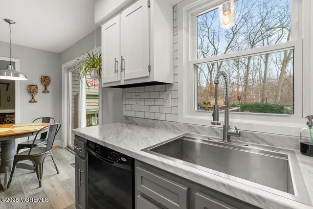 $825,000 | 5 Dorchester Court, Jackson, NJ 08527