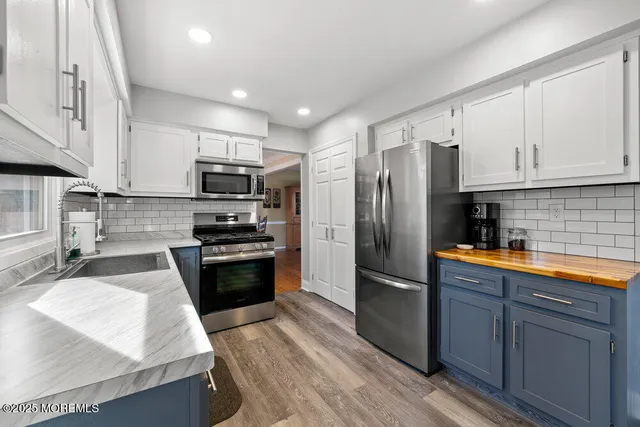 $825,000 | 5 Dorchester Court, Jackson, NJ 08527