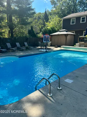 $825,000 | 5 Dorchester Court, Jackson, NJ 08527