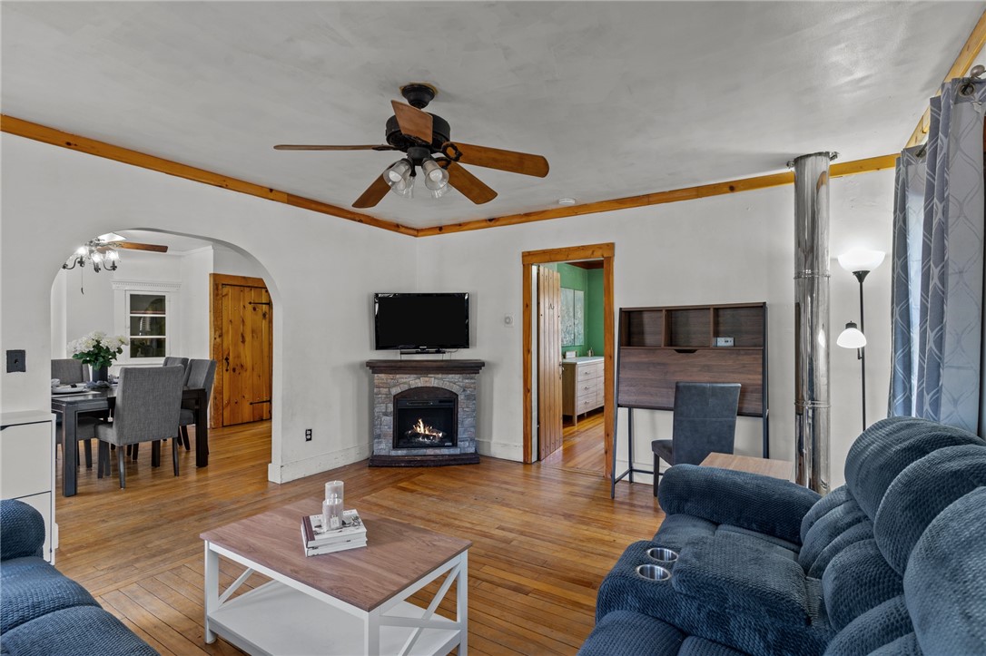 12 Mount Avenue Lincoln, RI 02865 - Photo 3 of 19