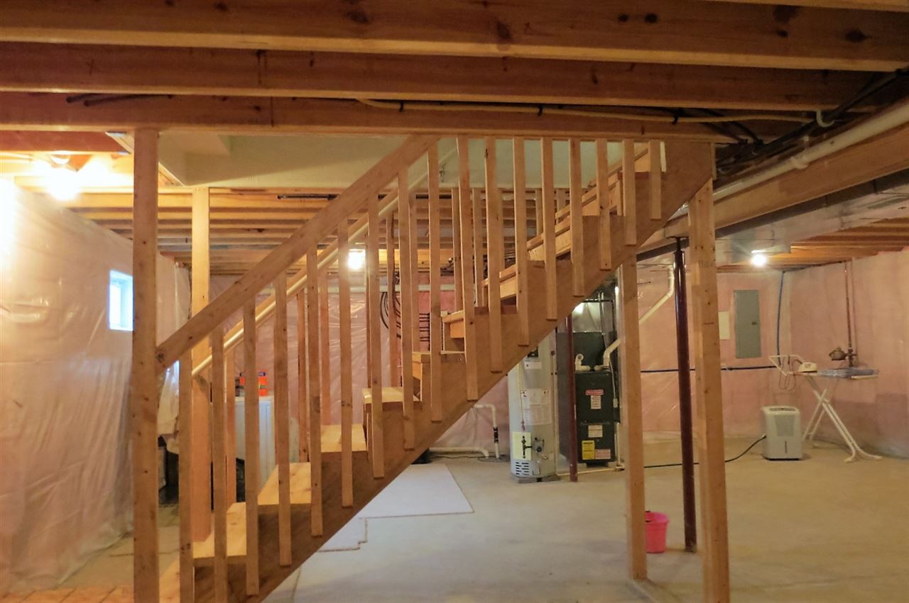 55895 Fir Road Mishawaka, IN 46545 - Photo 13 of 20 Gallery Image 13