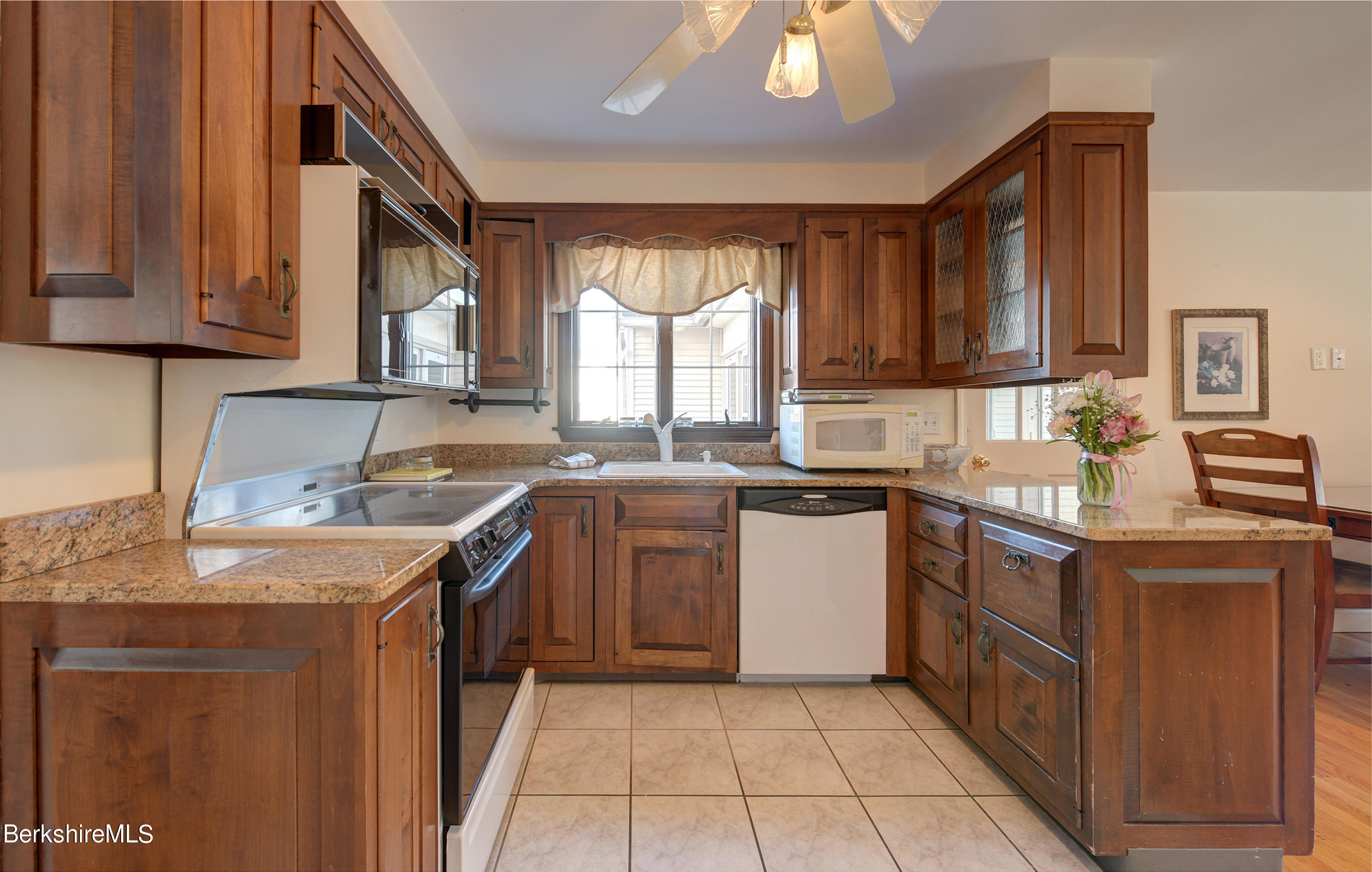 55 Roberta Road Pittsfield, MA 01201 - Photo 11 of 43 Open to Family Room