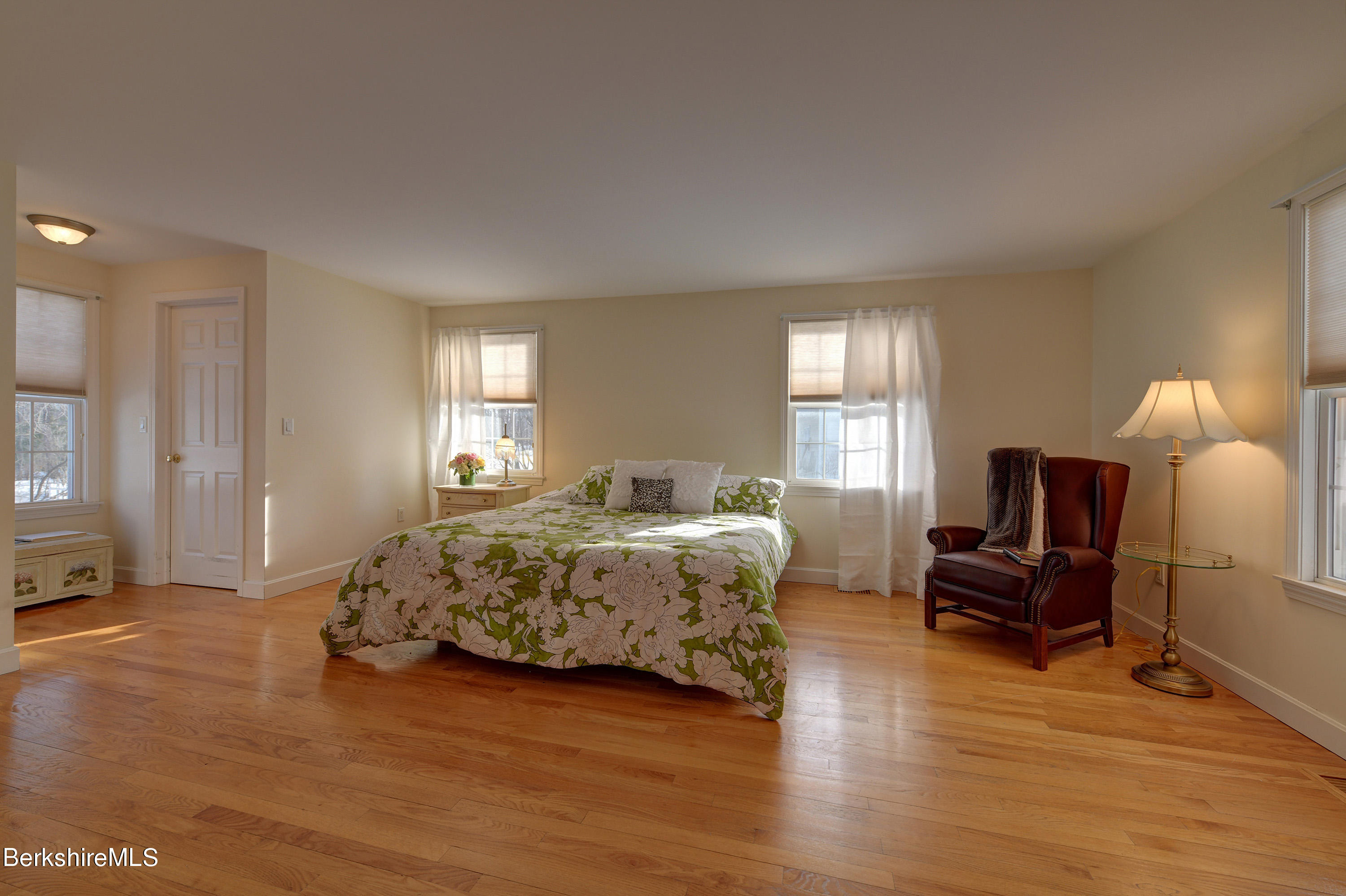 55 Roberta Road Pittsfield, MA 01201 - Photo 19 of 43 1st Floor Primary Bedroom