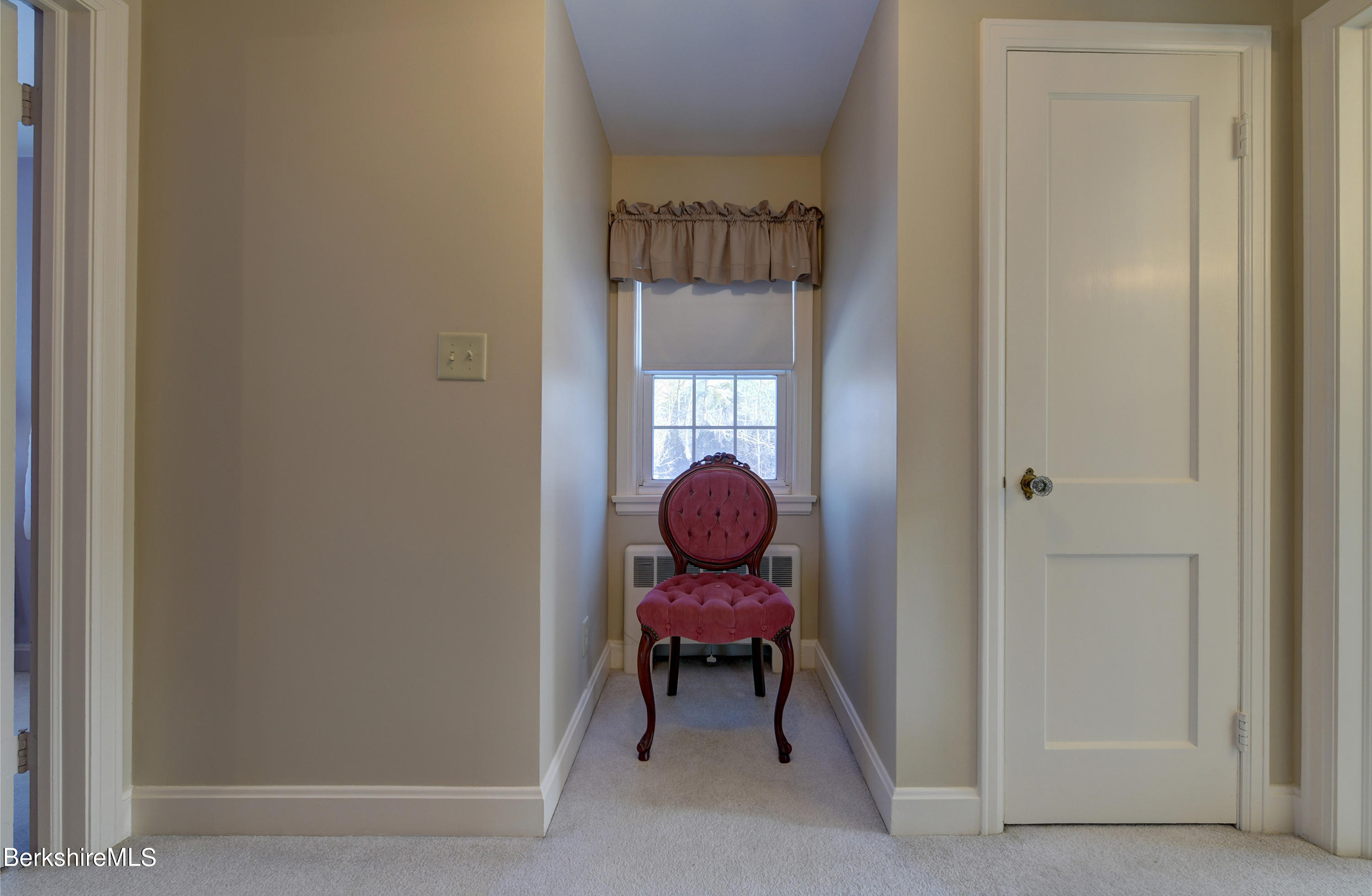 55 Roberta Road Pittsfield, MA 01201 - Photo 25 of 43 Second Floor Hallway