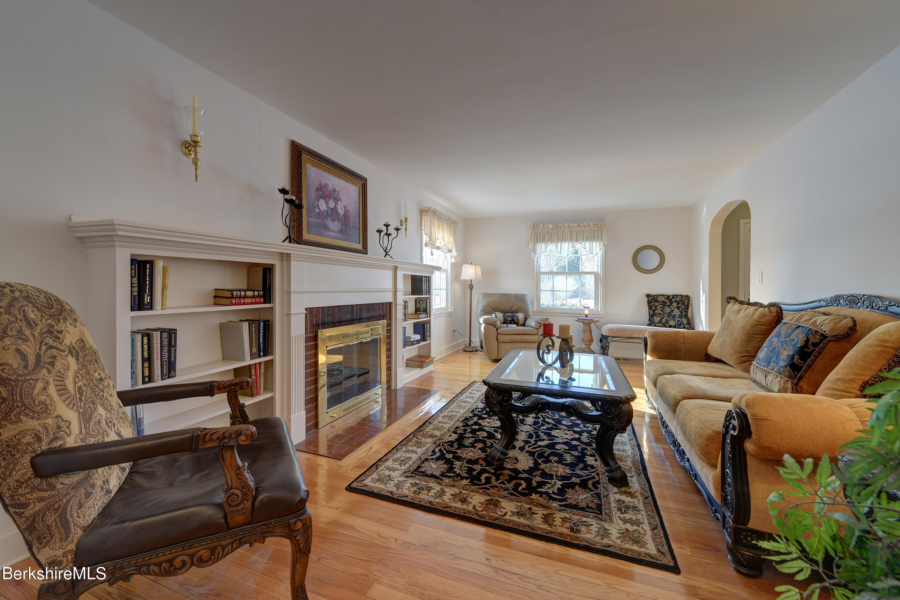 55 Roberta Road Pittsfield, MA 01201 - Photo 6 of 43 Fireplaced and Sunfilled