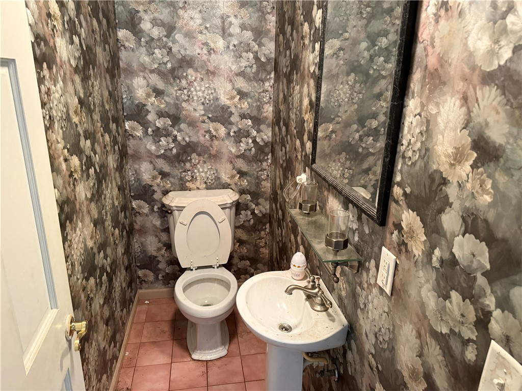 4265 South Holley Road Clarendon, NY 14470 - Photo 13 of 20 Half Bath 1st Floor