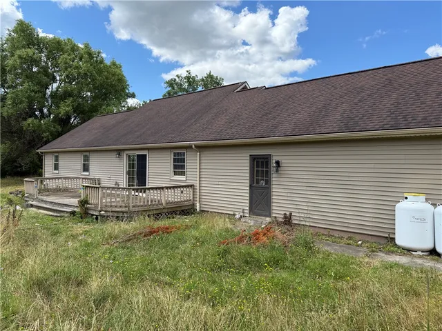 $150,001 | 4265 South Holley Road, Clarendon, NY 14470