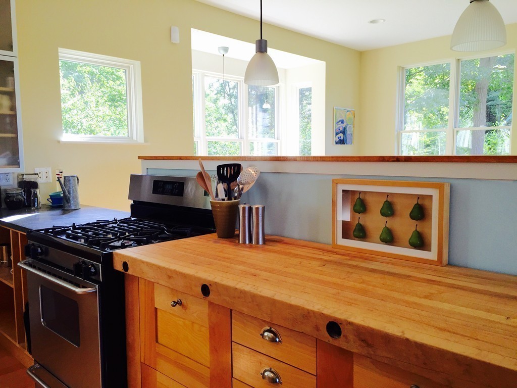 137 Dry Hill Road Montague, MA 01351 - Photo 6 of 28 Gallery Image 6