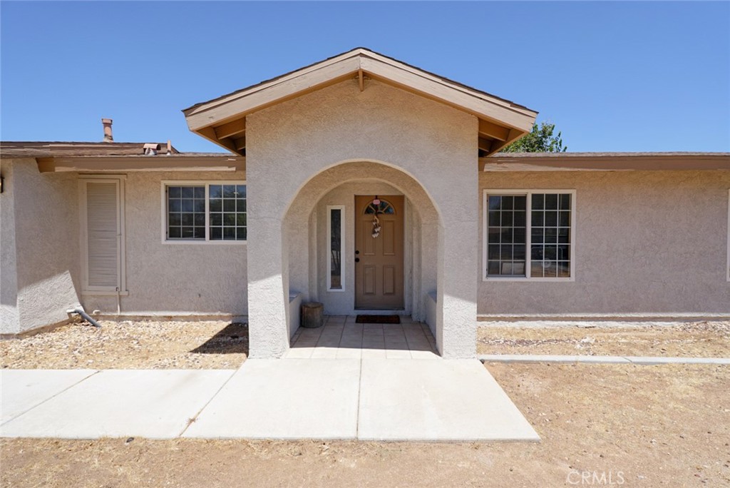 21018 Little Beaver Road Apple Valley, CA 92308 - Photo 10 of 28