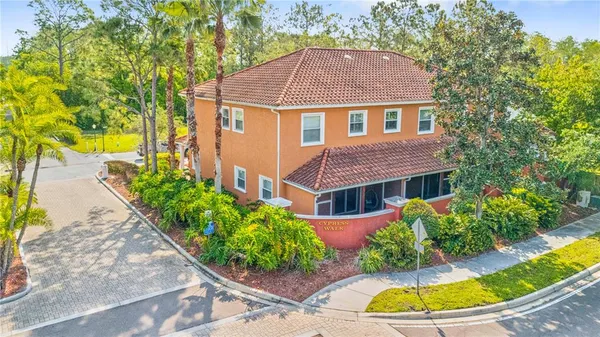 a house view with a outdoor space