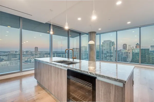 $11,500 | 3130 North Harwood Street, Unit 2606, Dallas, TX 75201