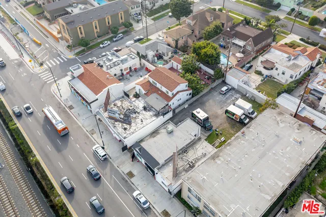 a picture of a city view