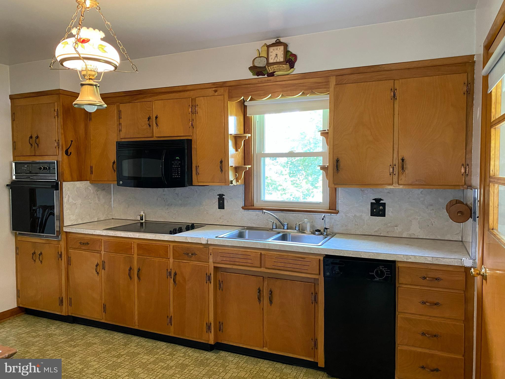 336 Hook Road Westminster, MD 21157 - Photo 6 of 22 Gallery Image 6