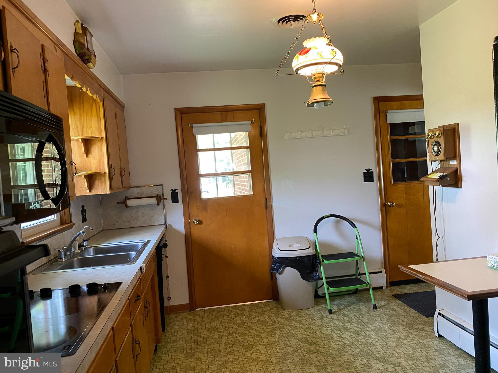 336 Hook Road Westminster, MD 21157 - Photo 7 of 22 Gallery Image 7