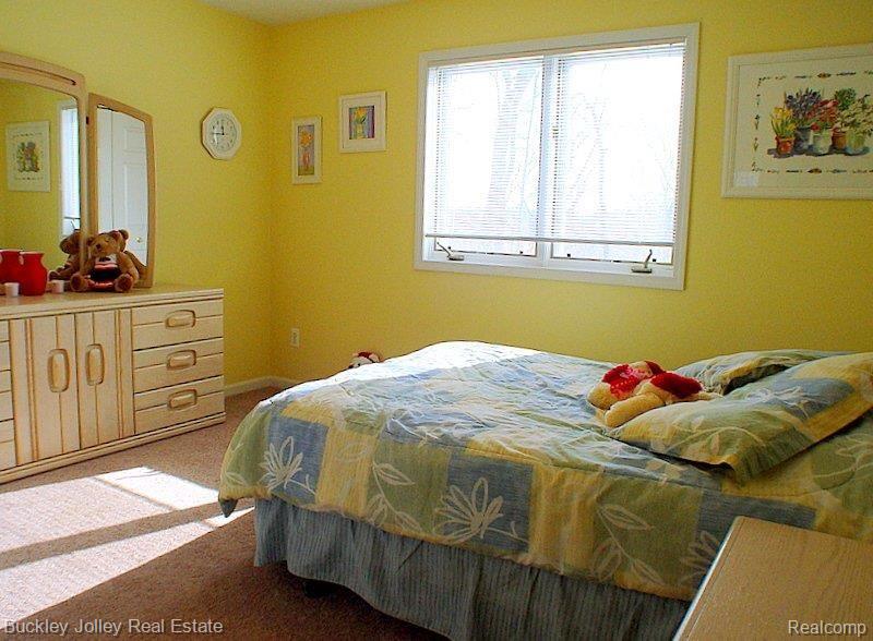 8119 Boulder Ridge Court Brighton, MI 48116 - Photo 10 of 16 Guest Room