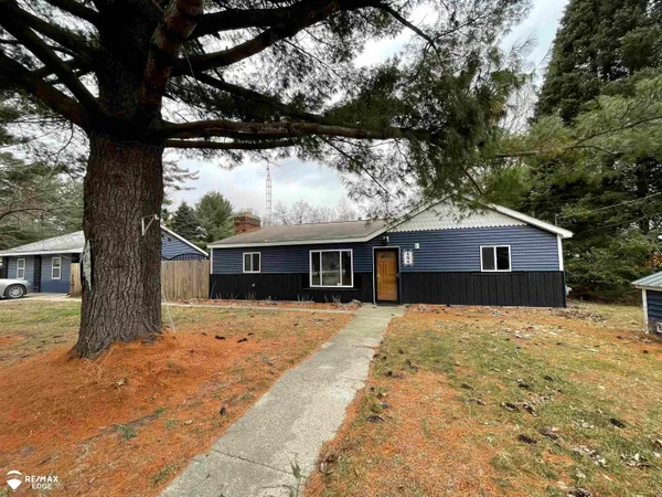 $365,000 | 494 Barnes Lake Road, Columbiaville, MI 48421