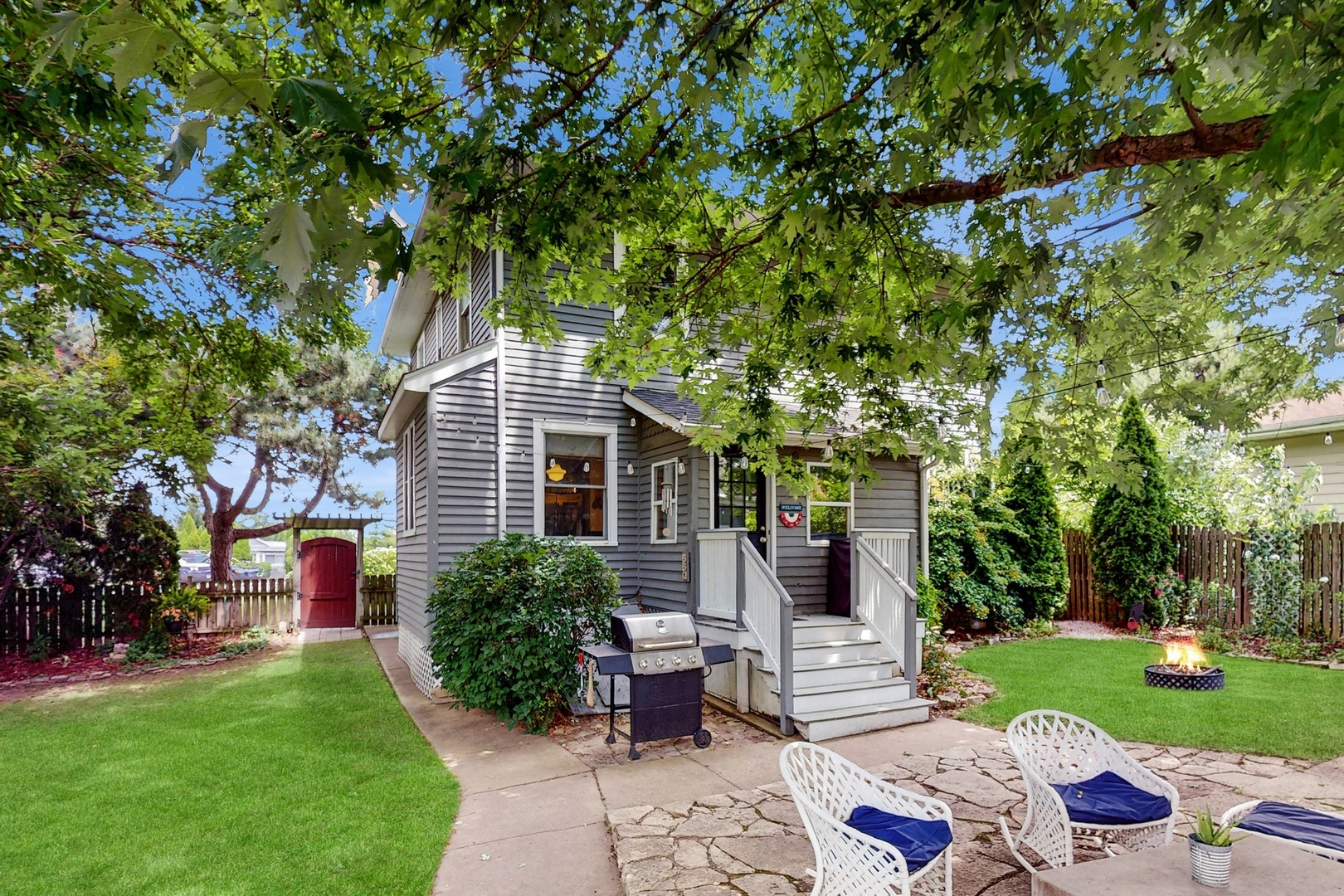614 McCarthy Road Lemont, IL 60439 - Photo 21 of 37 a front view of a house with a yard