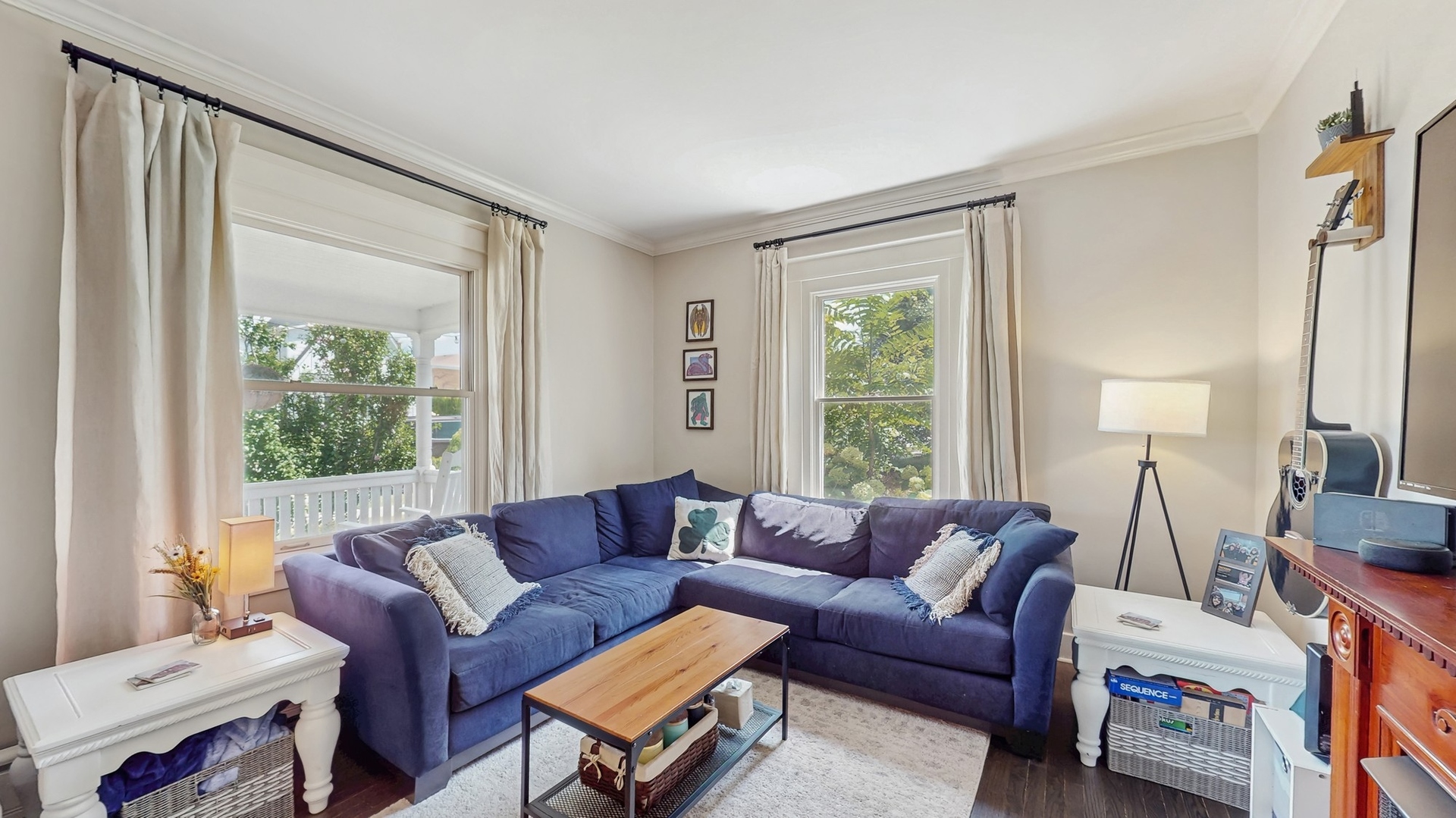 614 McCarthy Road Lemont, IL 60439 - Photo 3 of 37 a living room with furniture and a window