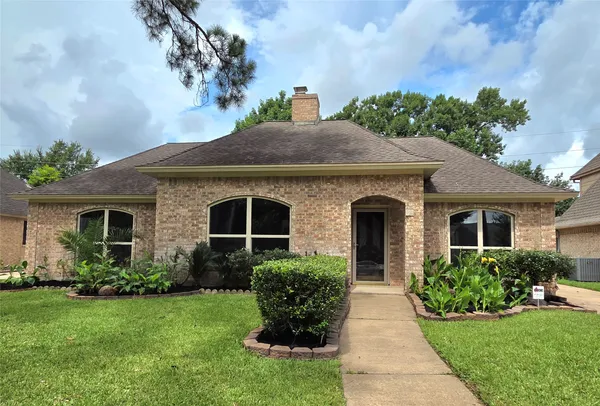 $2,300 | 8706 Chelsworth Drive, Houston, TX 77083