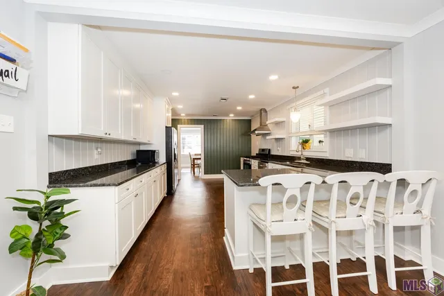 $273,000 | 423 Avenue East, Port Allen, LA 70767