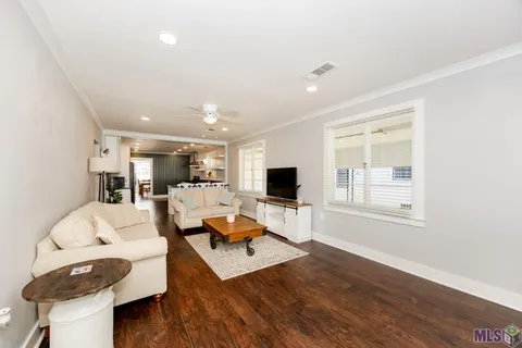 $280,000 | 423 Avenue East, Port Allen, LA 70767