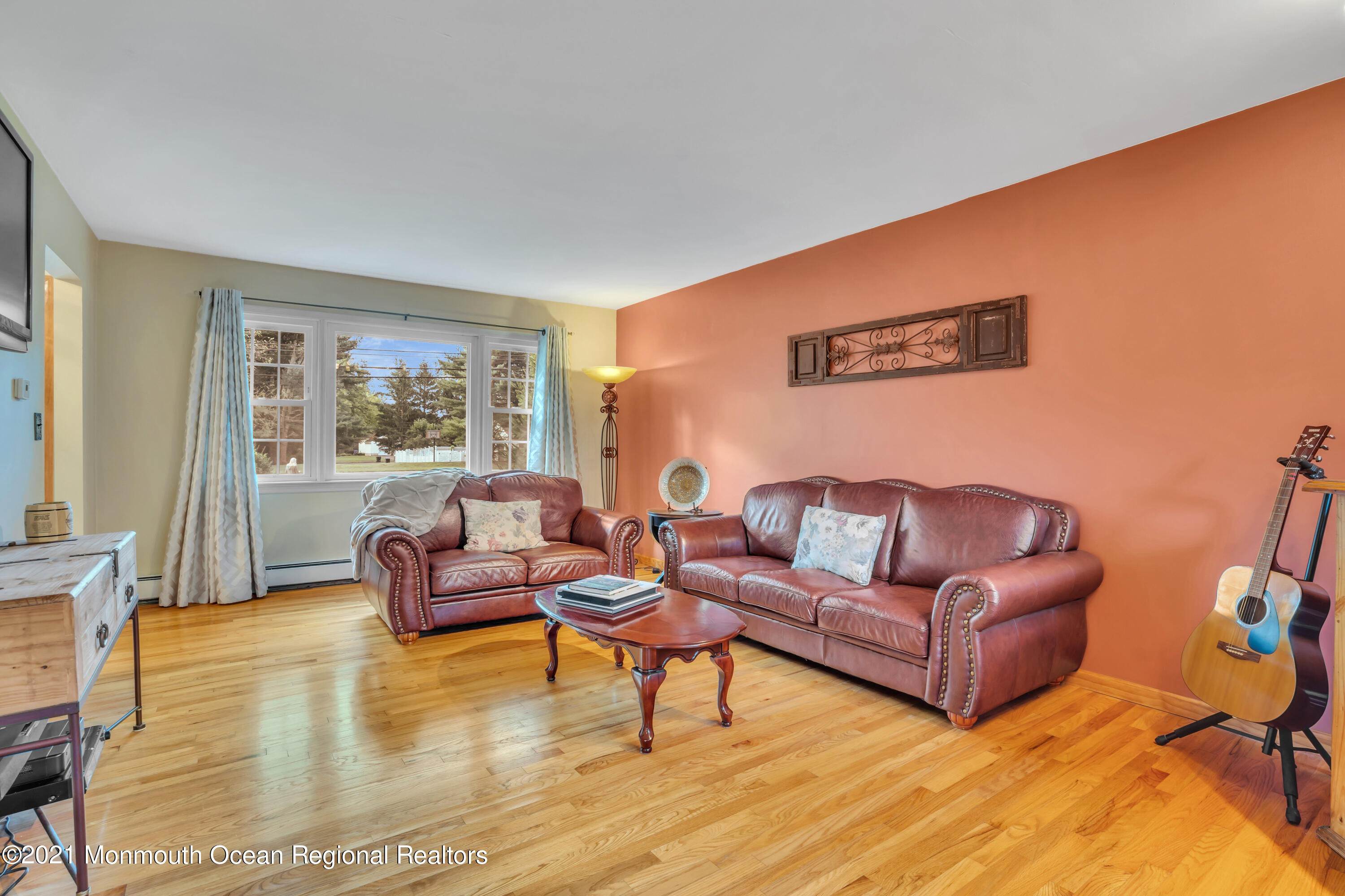 843 Nutswamp Road Red Bank, NJ 07701 - Photo 12 of 92 a living room with furniture and a window