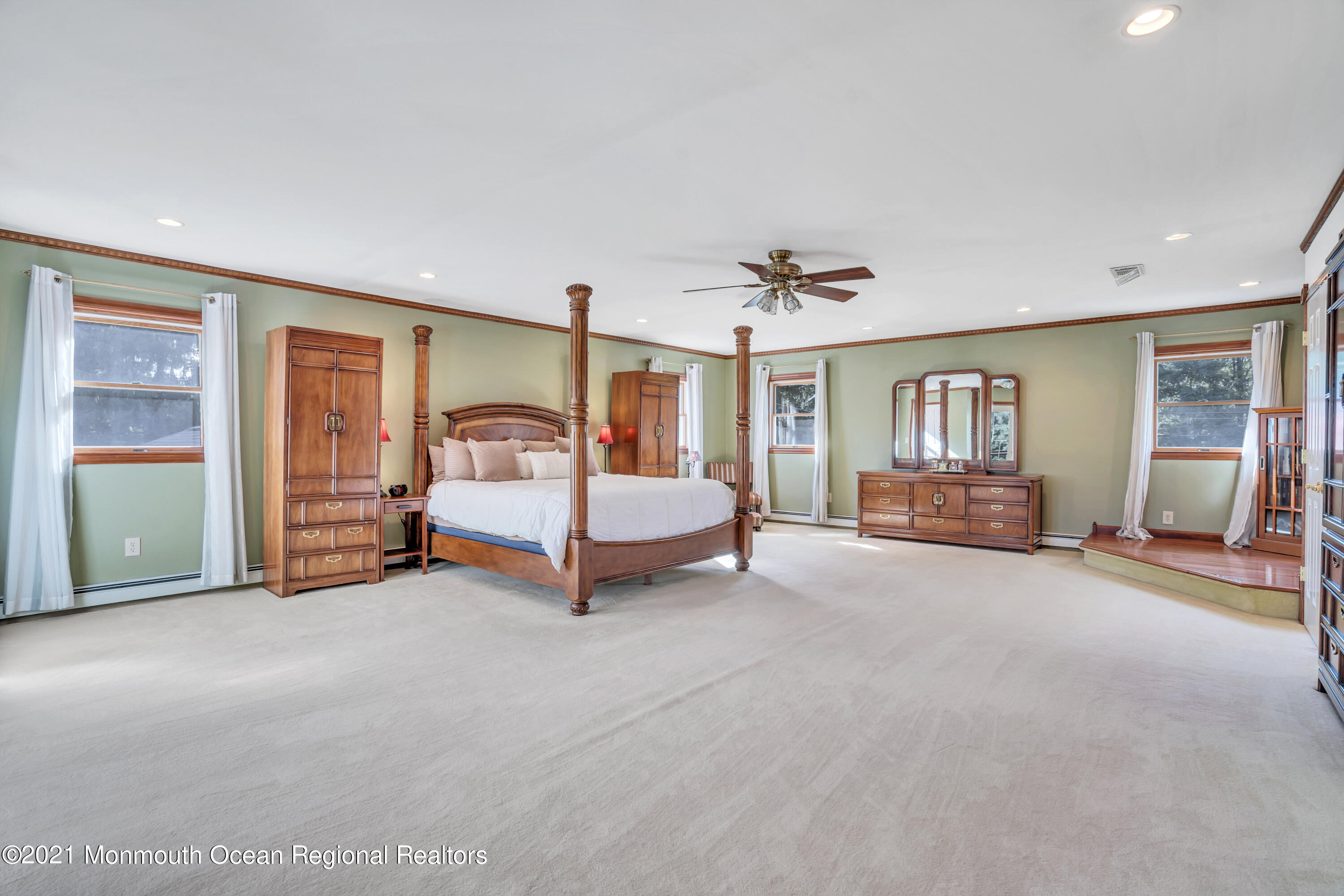 843 Nutswamp Road Red Bank, NJ 07701 - Photo 39 of 92 056_dsc09359