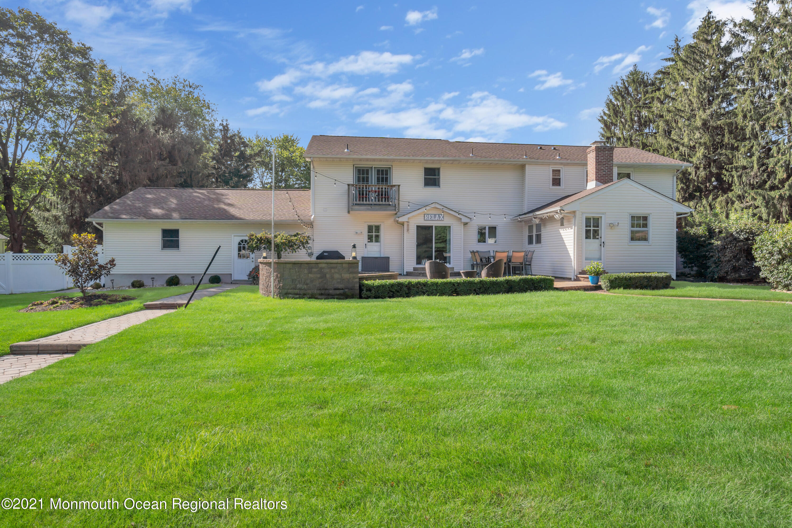 843 Nutswamp Road Red Bank, NJ 07701 - Photo 57 of 92 a front view of house with yard