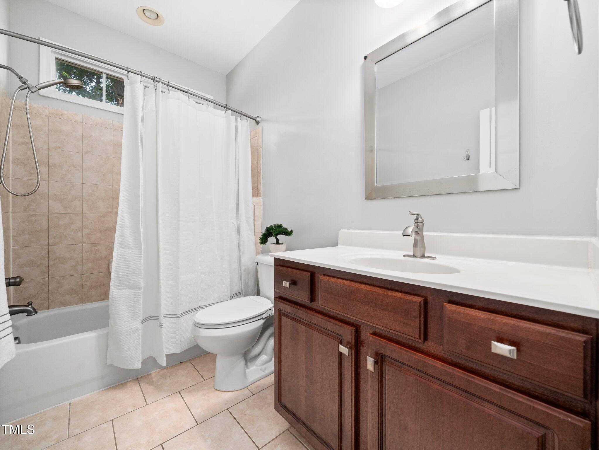 1825 Watkins Street Raleigh, NC 27604 - Photo 15 of 30 19-web-or-mls-1825 Watkins-137