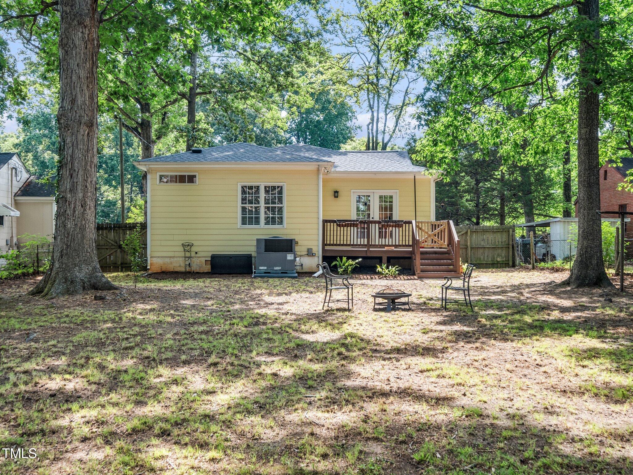 1825 Watkins Street Raleigh, NC 27604 - Photo 23 of 30 28-web-or-mls-1825 Watkins-42