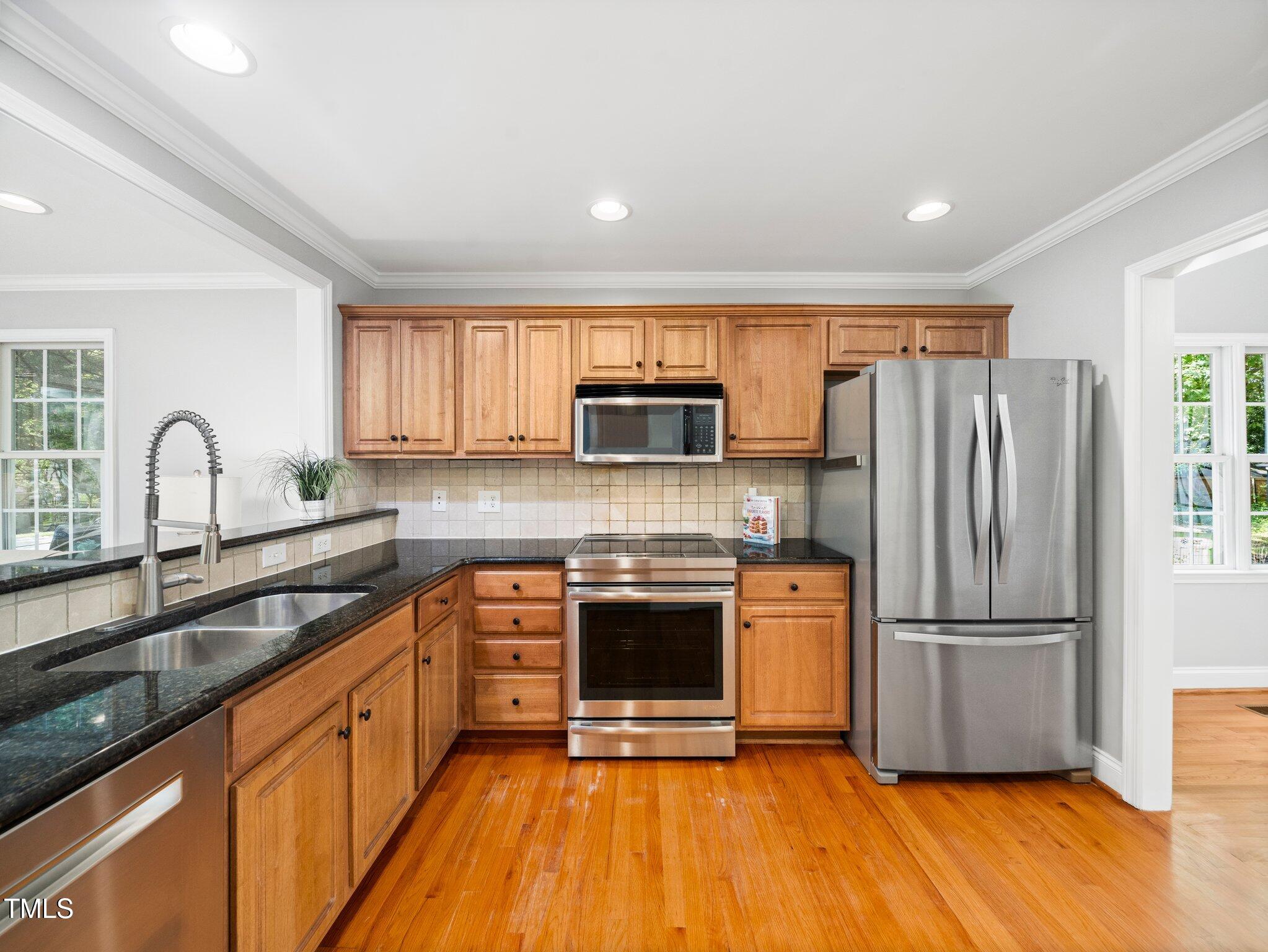 1825 Watkins Street Raleigh, NC 27604 - Photo 8 of 30 11-web-or-mls-1825 Watkins-86