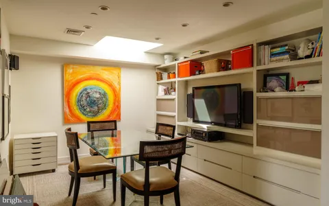 $2,450,000 | 136 North 22nd Street, Philadelphia, PA 19103