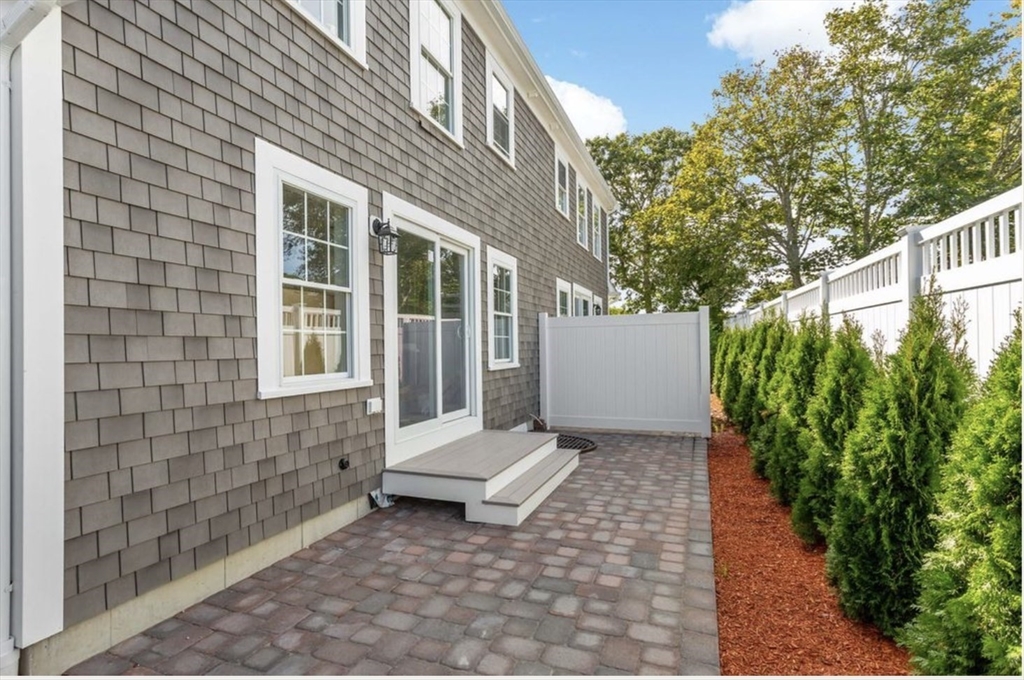 209 Main Street, Unit 1 Dennis, MA 02670 - Photo 10 of 28