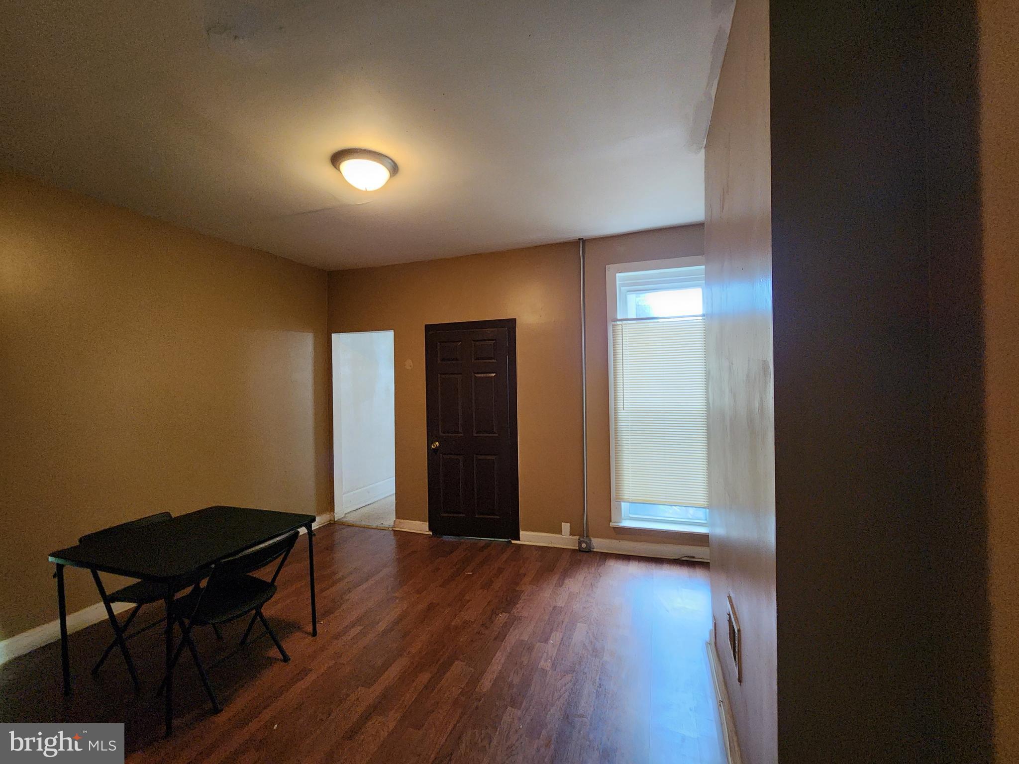 1219 Cloverdale Road Baltimore, MD 21217 - Photo 4 of 18 Gallery Image 4