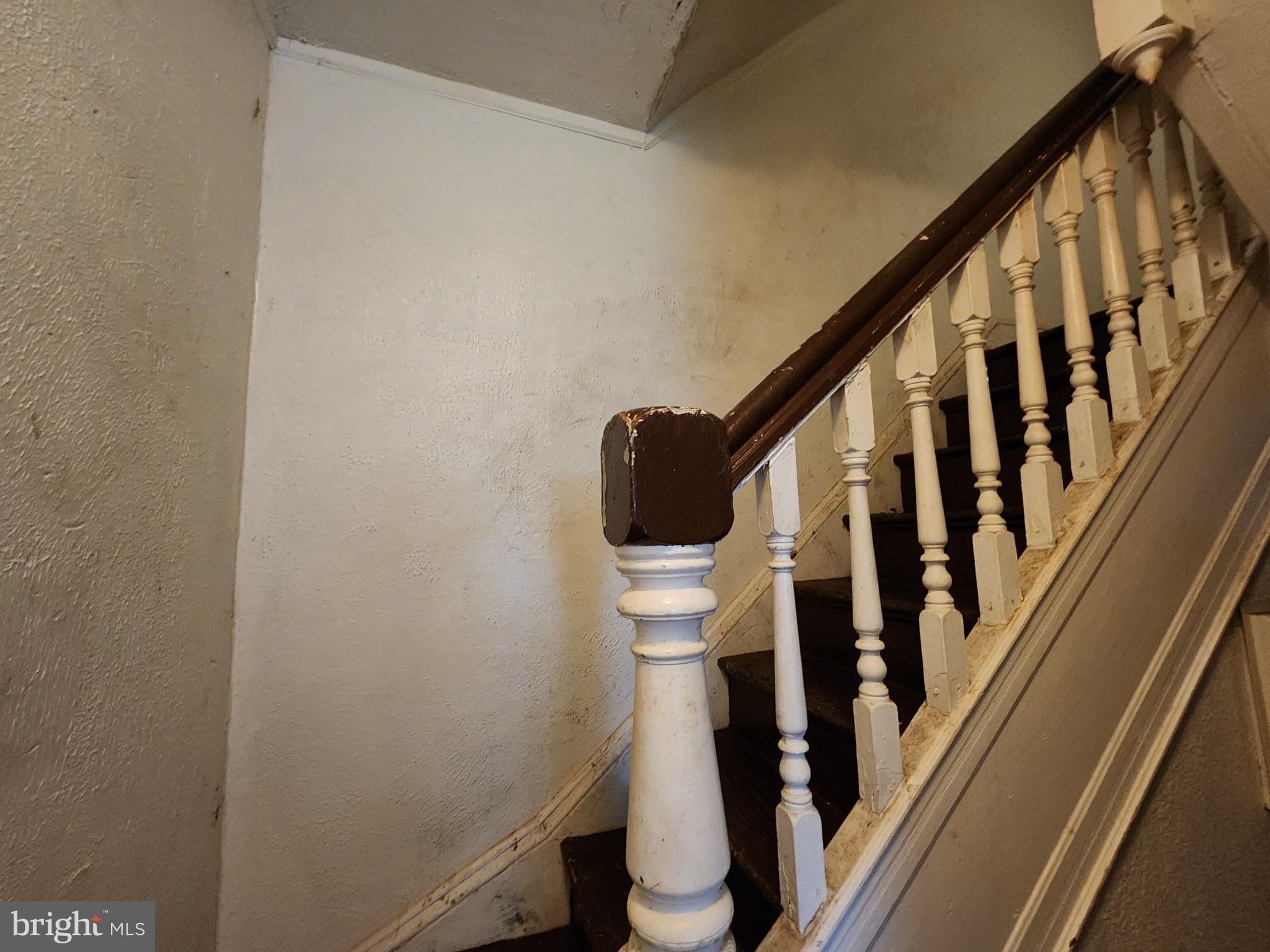 1219 Cloverdale Road Baltimore, MD 21217 - Photo 5 of 18 Gallery Image 5