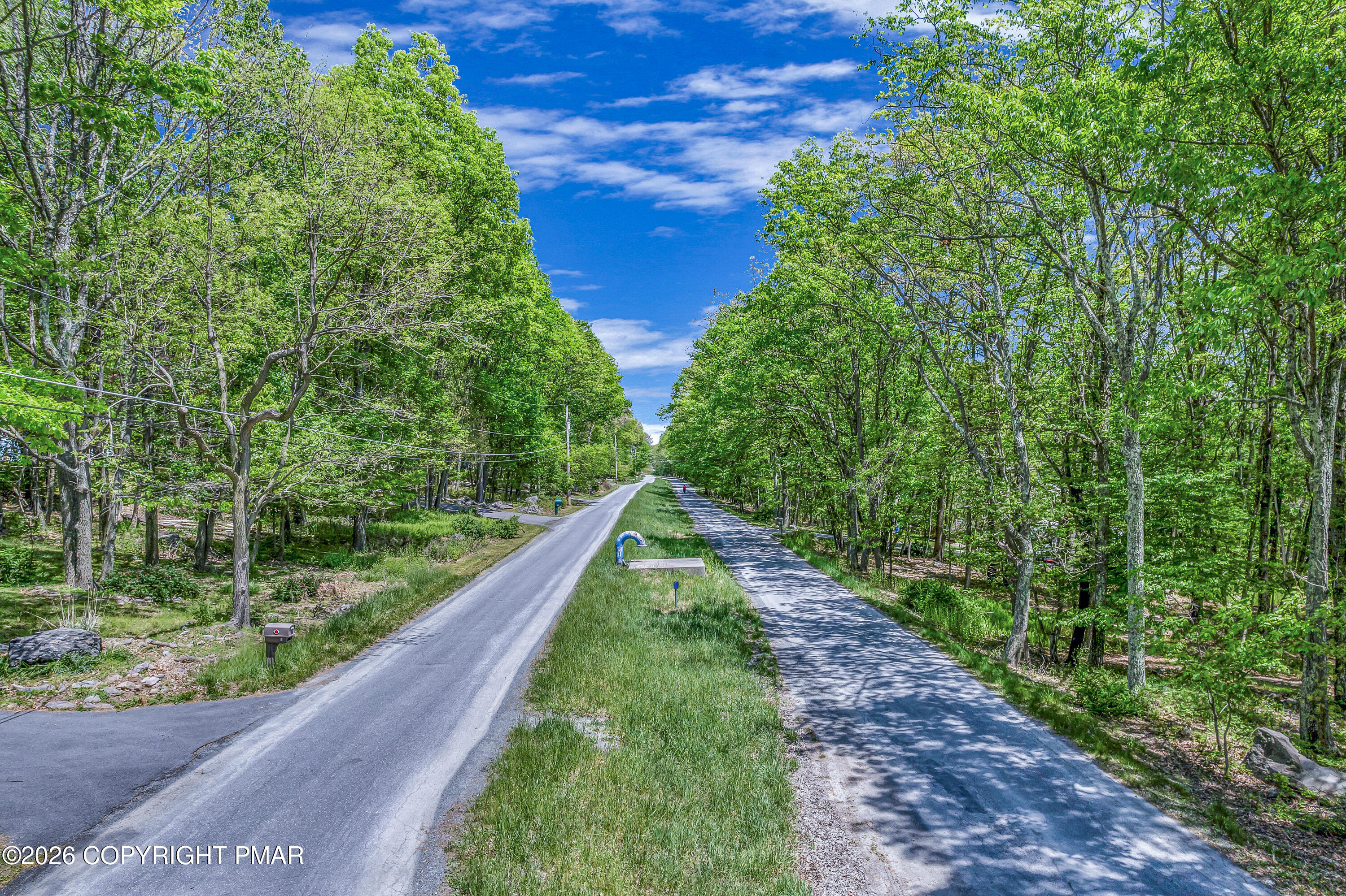 171 Foothill Boulevard Effort, PA 18330 - Photo 42 of 47 Front Road