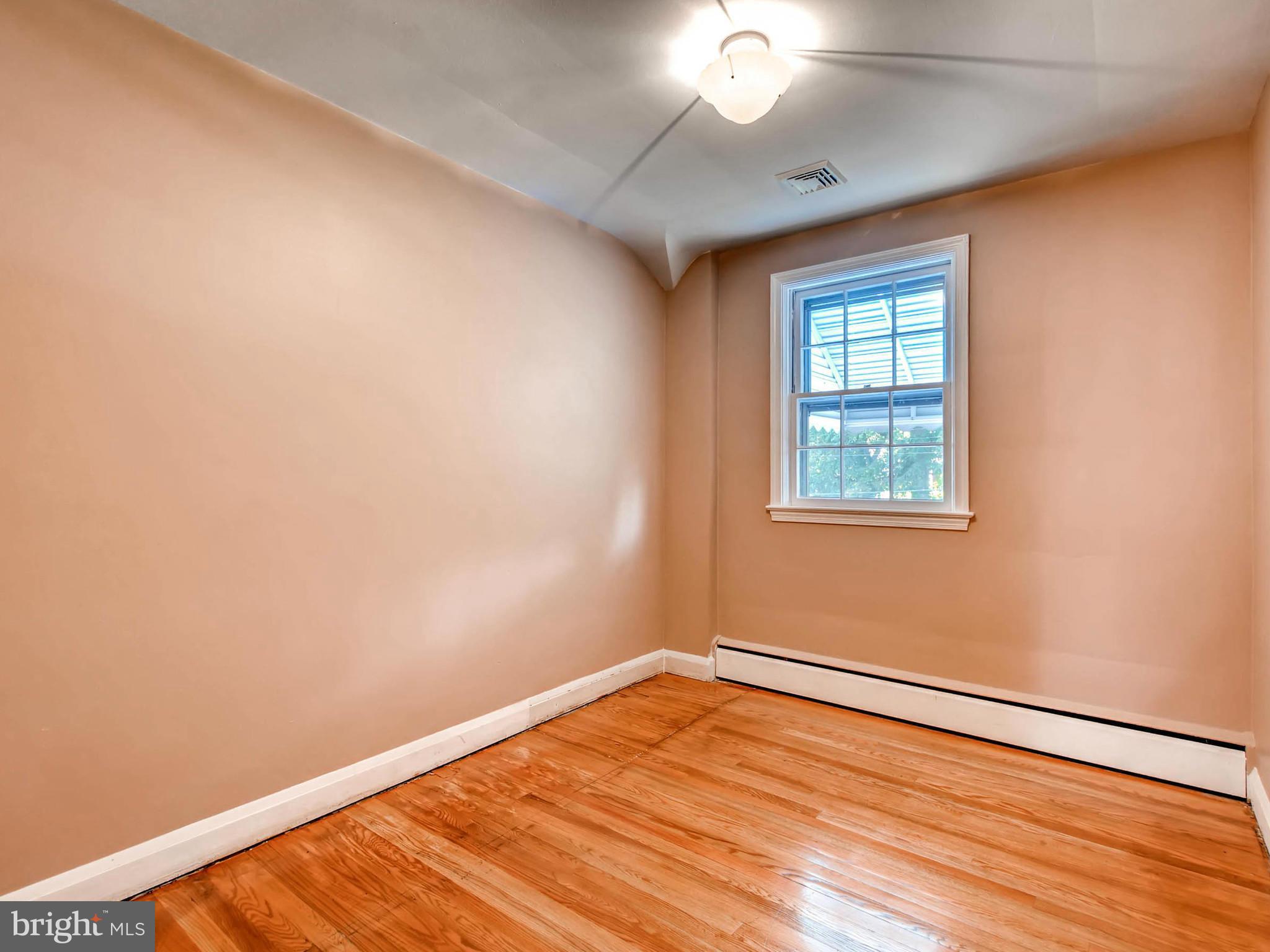 1809 Crestview Road Baltimore, MD 21239 - Photo 18 of 29 Beautiful Hardwood floors