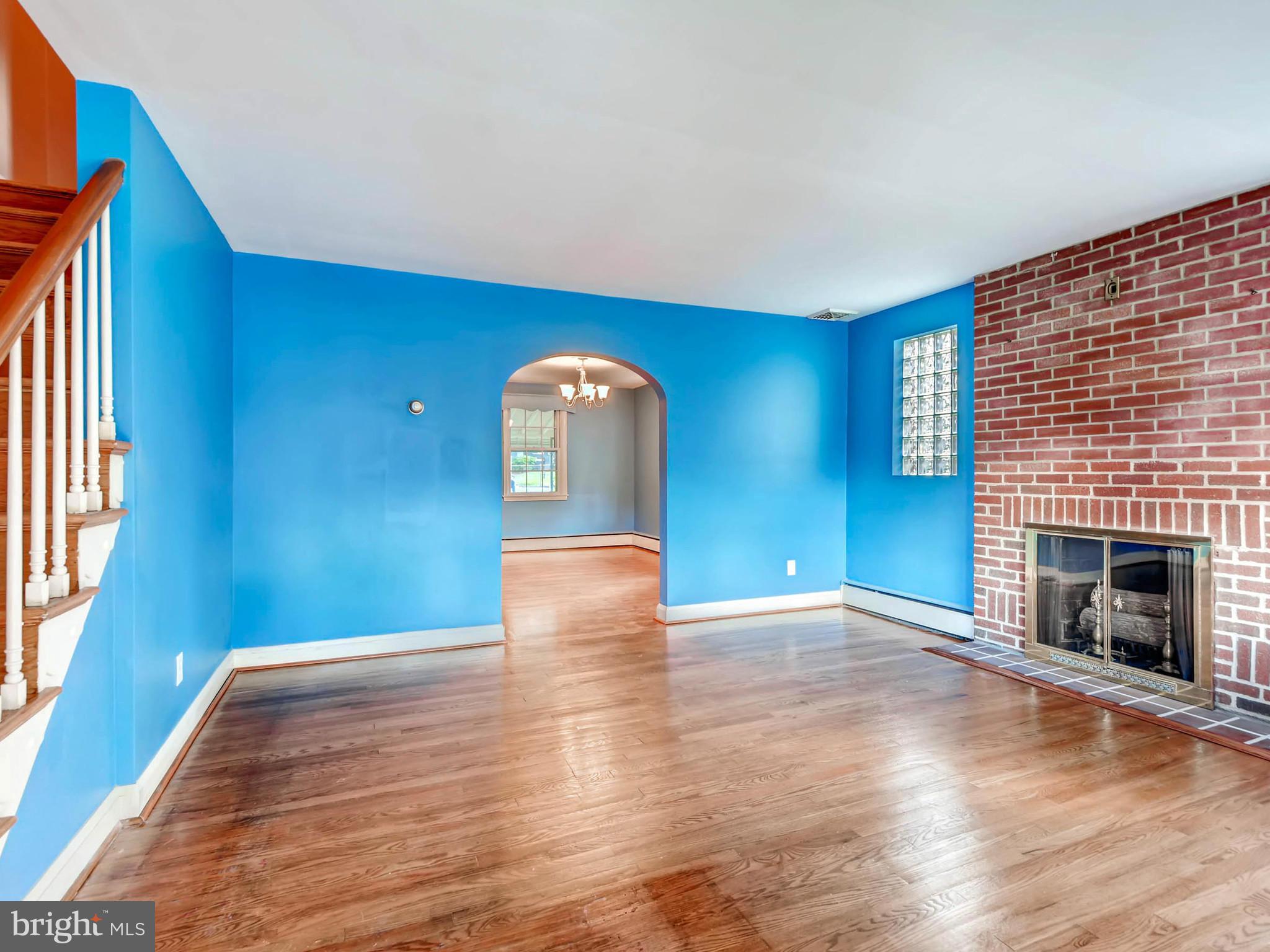 1809 Crestview Road Baltimore, MD 21239 - Photo 5 of 29 Hardwood Floors