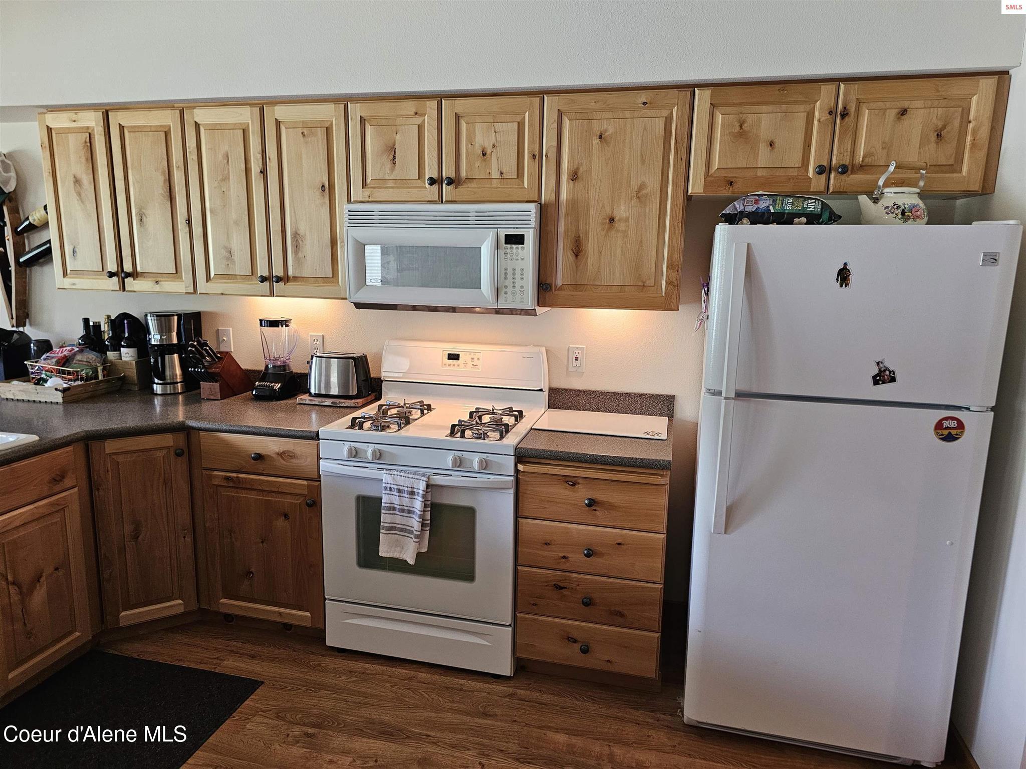 107 Cornice Court, Unit 308 Sandpoint, ID 83864 - Photo 3 of 25 20252070-3b8b351e-bd25-4078-9e45-cd725c0