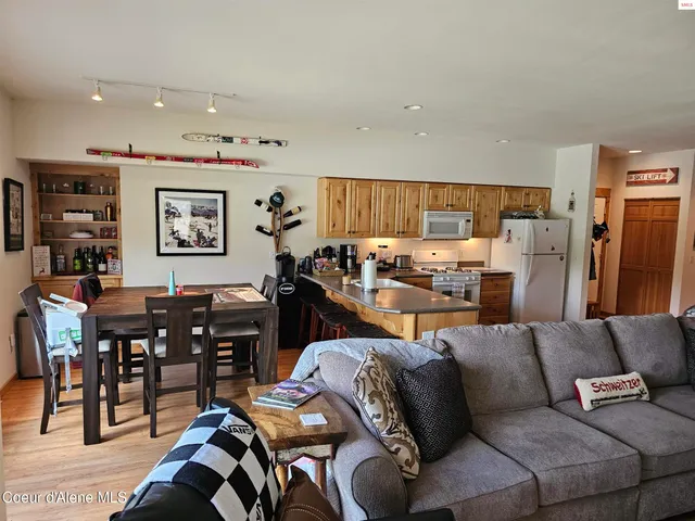 $849,000 | 107 Cornice Court, Unit 308, Sandpoint, ID 83864