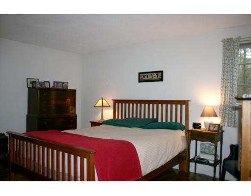 45 Willow Road Sudbury, MA 01776 - Photo 13 of 22 Gallery Image 13