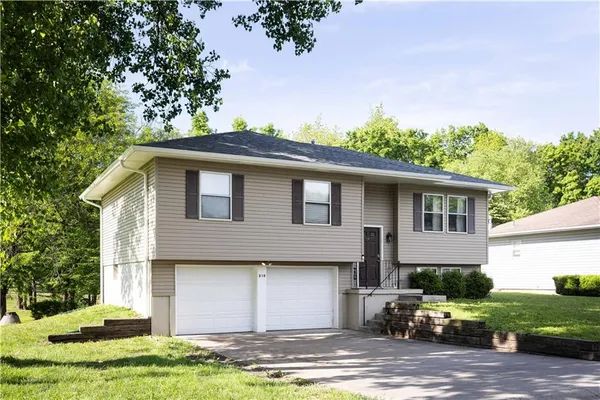 $229,000 | 210 Swisher Avenue, Clinton, MO 64735