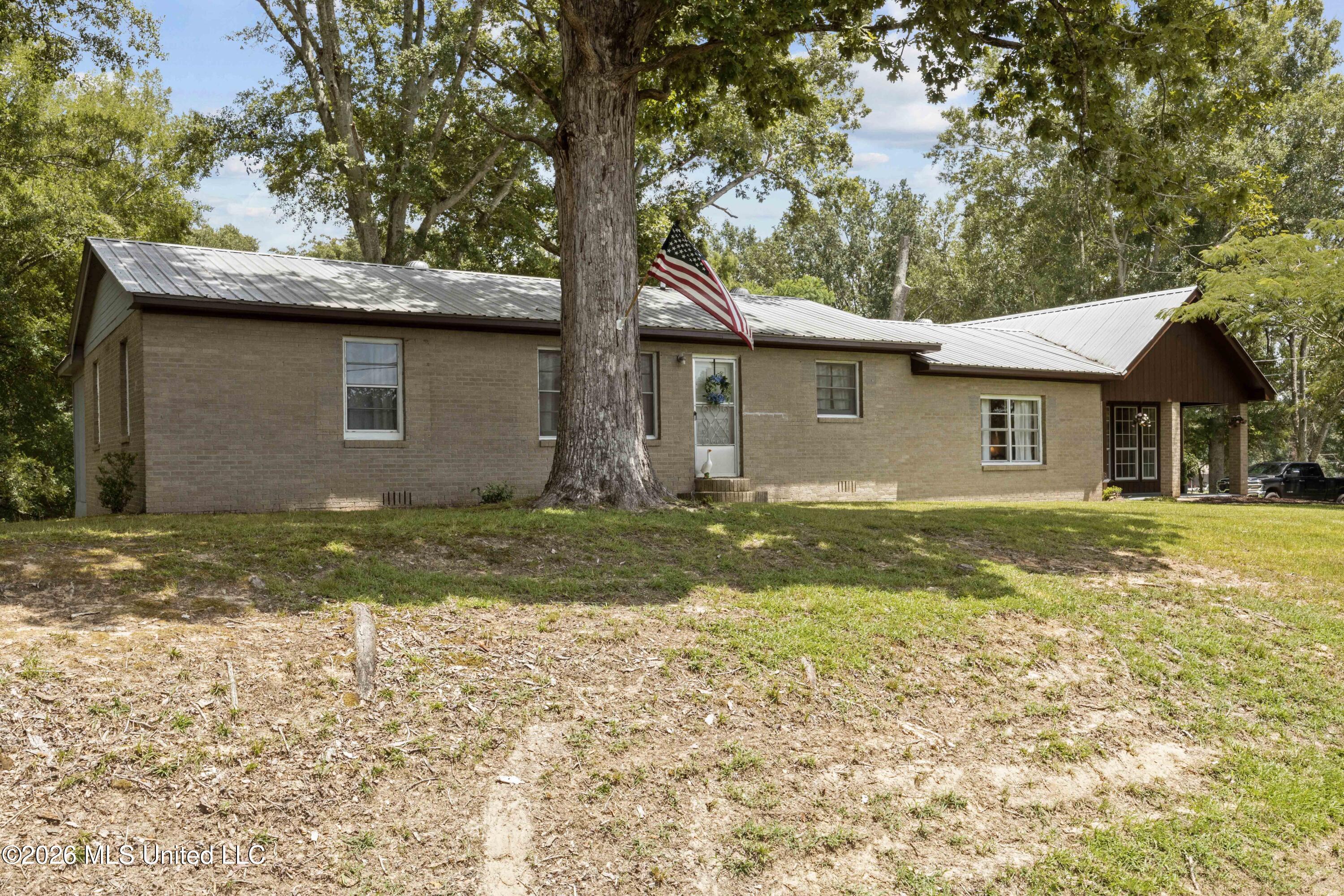 4981 Springfield Road Morton, MS 39117 - Photo 3 of 34 EOSR0331
