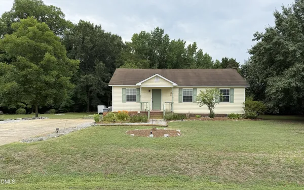 $285,000 | 3805 Manor Drive, Clayton, NC 27520