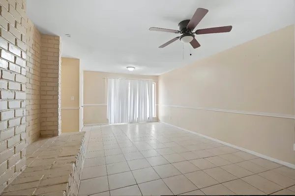 $495,000 | 2816 Lafferty Road, Unit 4, Pasadena, TX 77502