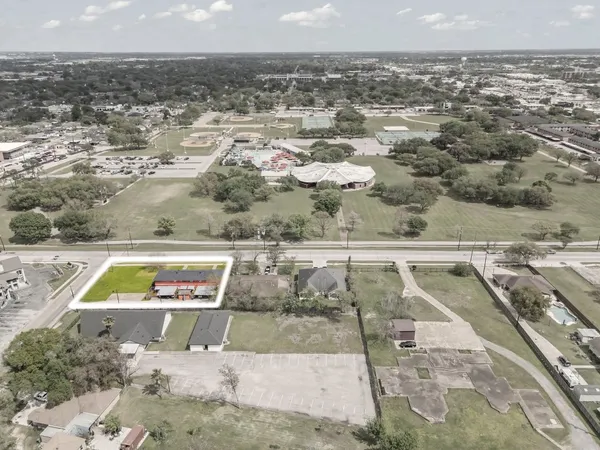 $495,000 | 2816 Lafferty Road, Unit 4, Pasadena, TX 77502