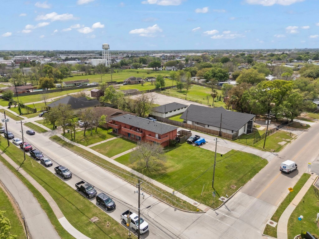 2816 Lafferty Road, Unit 4 Pasadena, TX 77502 - Photo 28 of 34 a view of a city